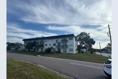 1185 58th Street N, Saint Petersburg, FL 33710 - Photo 4