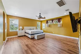 10813 Boca Club Ct, Seminole, FL 33772 - Photo 24