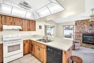 346 Cherry Laurel Dr, Palm Harbor, FL 34683 - Photo 14