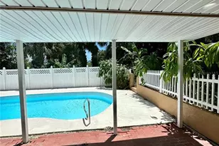 7001 Baywood Ct, Tampa, FL 33615 - Photo 6