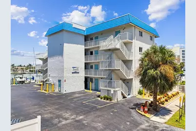 800 Bayway Boulevard #17, Clearwater Beach, FL 33767 - Photo 8