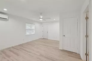 9404 N Mulberry St, Tampa, FL 33612 - Photo 22
