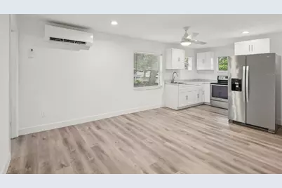 9404 N Mulberry Street, Tampa, FL 33612 - Photo 8