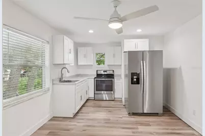 9404 N Mulberry Street, Tampa, FL 33612 - Photo 10