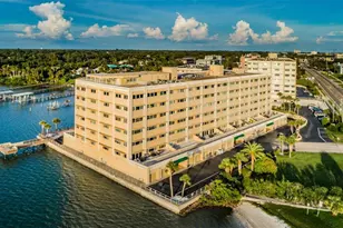 100 Bluff View Dr, Belleair Bluffs, FL 33770 - Photo 4