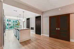 111 N 12th St, Tampa, FL 33602 - Photo 8