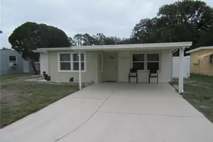 11913 104th St, Largo, FL 33773 - Photo 1