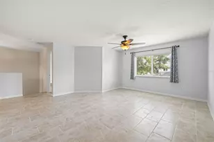 11108 Kempton Vista Dr, Riverview, FL 33579 - Photo 18