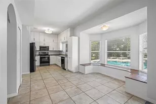 11108 Kempton Vista Dr, Riverview, FL 33579 - Photo 12