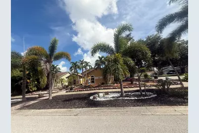 8949 106th Avenue, Seminole, FL 33777 - Photo 1