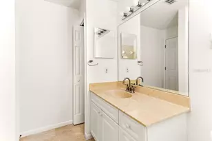 6431 Gentle Ben Cir, Wesley Chapel, FL 33544 - Photo 20