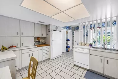8229 22nd Avenue N, Saint Petersburg, FL 33710 - Photo 16