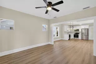 1240 James Ave S, Saint Petersburg, FL 33705 - Photo 16