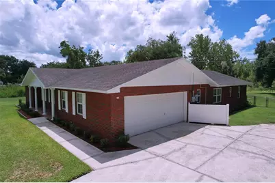 1405 Knights Griffin Road, Plant City, FL 33565 - Photo 2