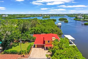 412 Orchid Ln, Palm Harbor, FL 34683 - Photo 1