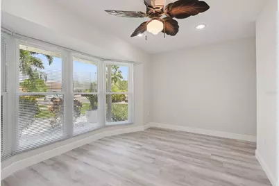 6516 Bimini Court, Apollo Beach, FL 33572 - Photo 4