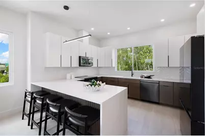 10261 2nd Way N, Saint Petersburg, FL 33716 - Photo 4