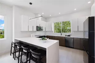 10261 2nd Way N, Saint Petersburg, FL 33716 - Photo 4