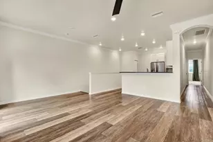 5749 Desert Rose Pl, Tampa, FL 33615 - Photo 4