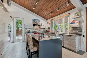 961 Victoria Dr, Dunedin, FL 34698 - Photo 14