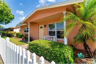 11465 69th Avenue, Seminole, FL 33772 - Photo 4