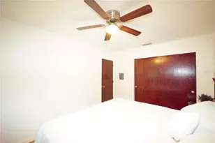 5810 21st St N, Saint Petersburg, FL 33714 - Photo 14