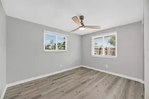 635 Jamaica Cir E, Apollo Beach, FL 33572 - Photo 32