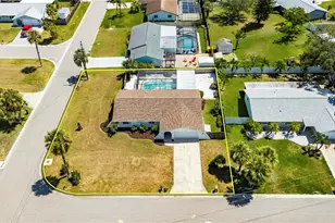 635 Jamaica Cir E, Apollo Beach, FL 33572 - Photo 42