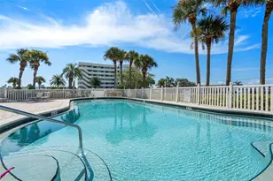 2530 Gary Cir, Dunedin, FL 34698 - Photo 10