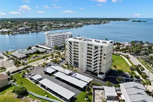 2530 Gary Cir, Dunedin, FL 34698 - Photo 16