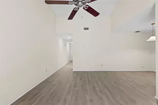 7832 Niagara Ave, Tampa, FL 33617 - Photo 18