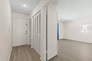 7832 Niagara Ave, Tampa, FL 33617 - Photo 26