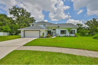 712 Sportsman Park Drive, Seffner, FL 33584 - Photo 1