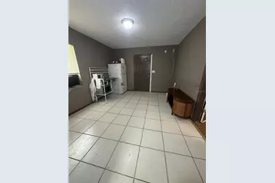 3923 W Flora Street, Tampa, FL 33614 - Photo 8