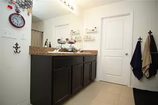 9726 Troncais Cir, Thonotosassa, FL 33592 - Photo 18