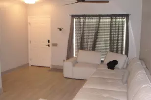 6210 Bayside Key Dr, Tampa, FL 33615 - Photo 4