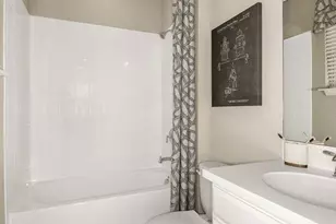 811 Steel Dr, Apollo Beach, FL 33572 - Photo 18