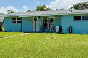 4680 Carson St NE, Saint Petersburg, FL 33703 - Photo 1