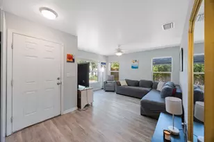 3835 18th Ave S, Saint Petersburg, FL 33711 - Photo 6