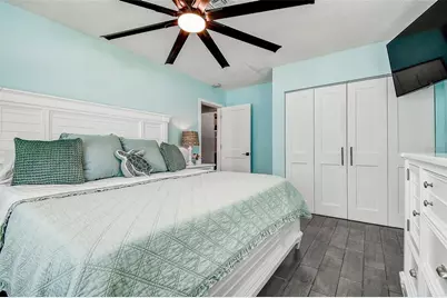 725 Sunset Cove, Madeira Beach, FL 33708 - Photo 10