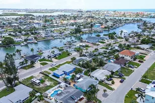 725 Sunset Cove, Madeira Beach, FL 33708 - Photo 38