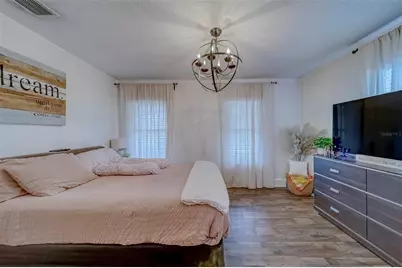 2044 21st Street S, Saint Petersburg, FL 33712 - Photo 14
