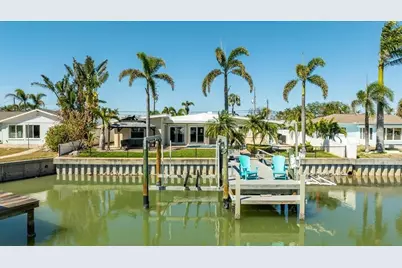 7870 Causeway Boulevard S, Saint Petersburg, FL 33707 - Photo 10