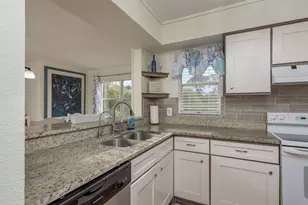 5557 Sea Forest Dr, New Port Richey, FL 34652 - Photo 10