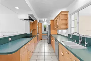 234 Driftwood Rd SE, Saint Petersburg, FL 33705 - Photo 30
