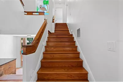 234 Driftwood Road SE, Saint Petersburg, FL 33705 - Photo 10