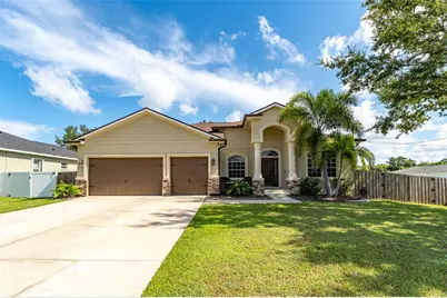 901 8th Ave SW, Ruskin, FL 33570 - Photo 2