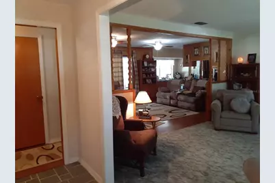 8710 W Lanway Drive, Tampa, FL 33637 - Photo 6