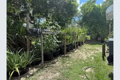 8869 Highpoint Boulevard, Brooksville, FL 34613 - Photo 20