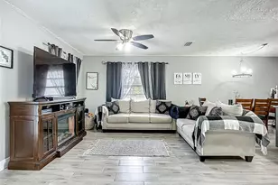 8016 Formby St, Riverview, FL 33578 - Photo 6